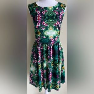 CYNTHIA ROWLEY SLEEVELESS FLORAL PRINT FIT N FLARE DRESS, GREEN, SZ 6